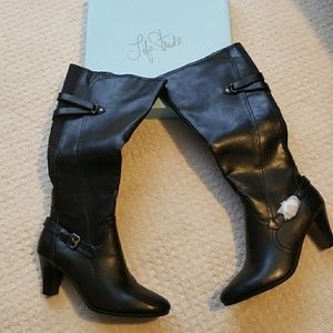 Life Stride, size 10, black, women boots